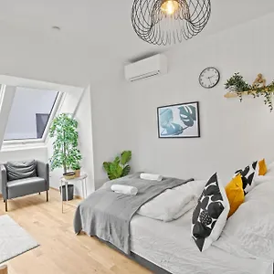 Appartement Near Klinik Floridsdorf - 3 Min To Supermarket And Pharmacy - On-site Parking For 19,90 Eur, Vienne